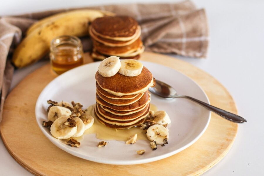 easy banana pancakes recipe colormemad